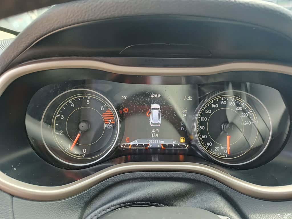 Jeep Cherokee, 2016 12