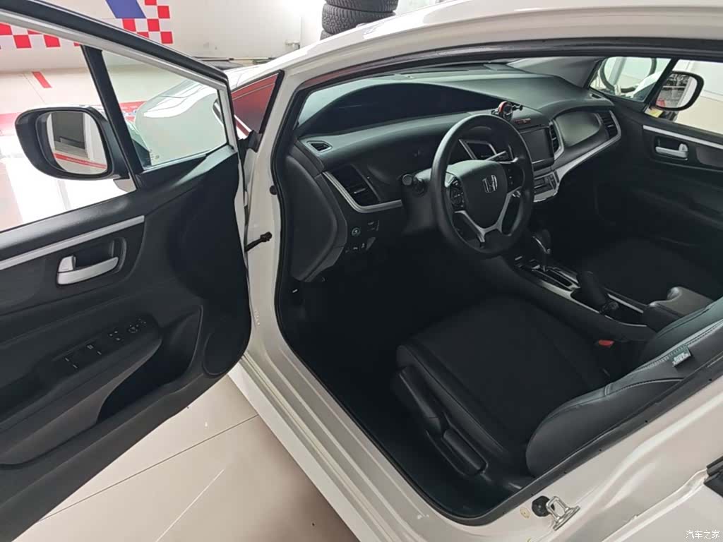 Honda Jade, 2015 16