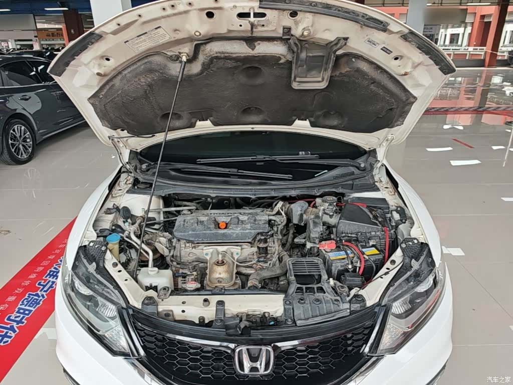 Honda Jade, 2015 20