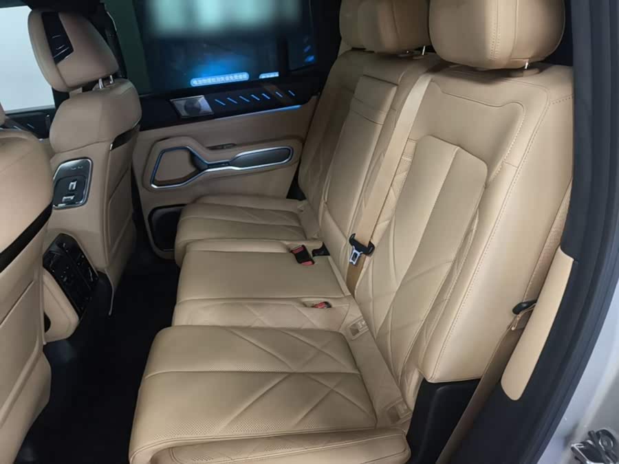 BYD Fangchengbao Leopard 8 2024, фото 17