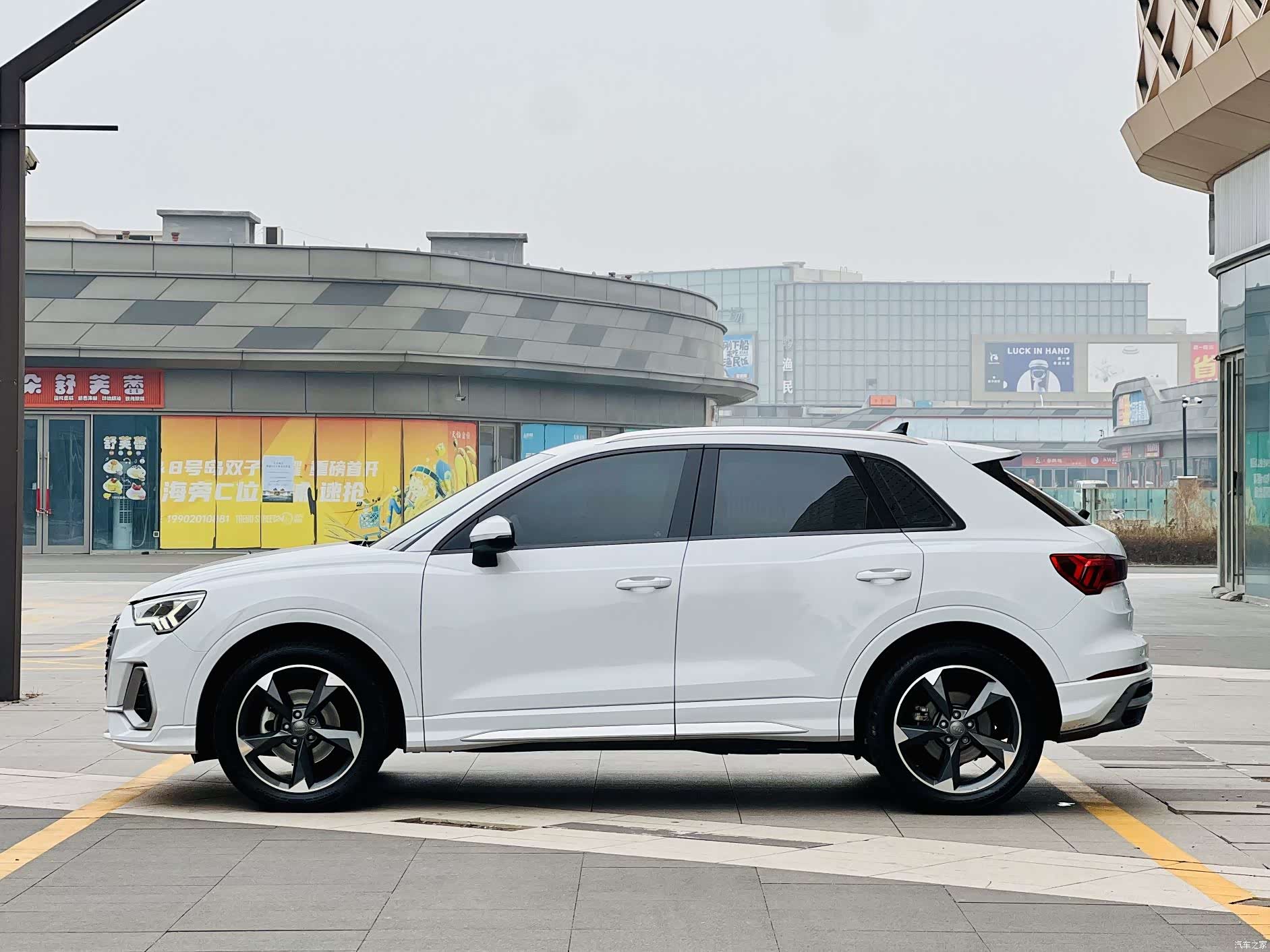 Audi Q3, 2019 3