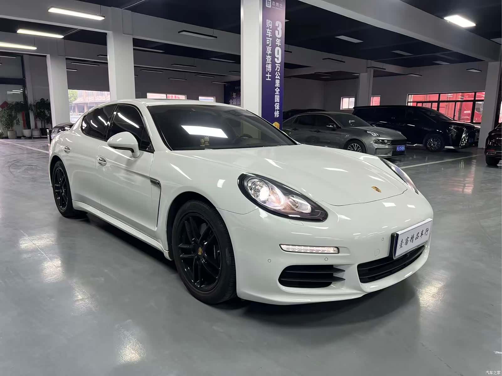 Porsche Panamera, 2016 1
