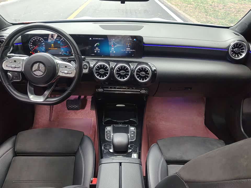 Mercedes-Benz Class A Mercedes-Benz Class A
