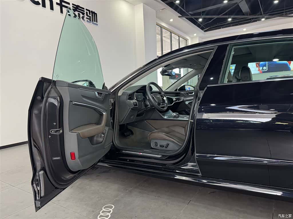 Audi A7L, 2024 13