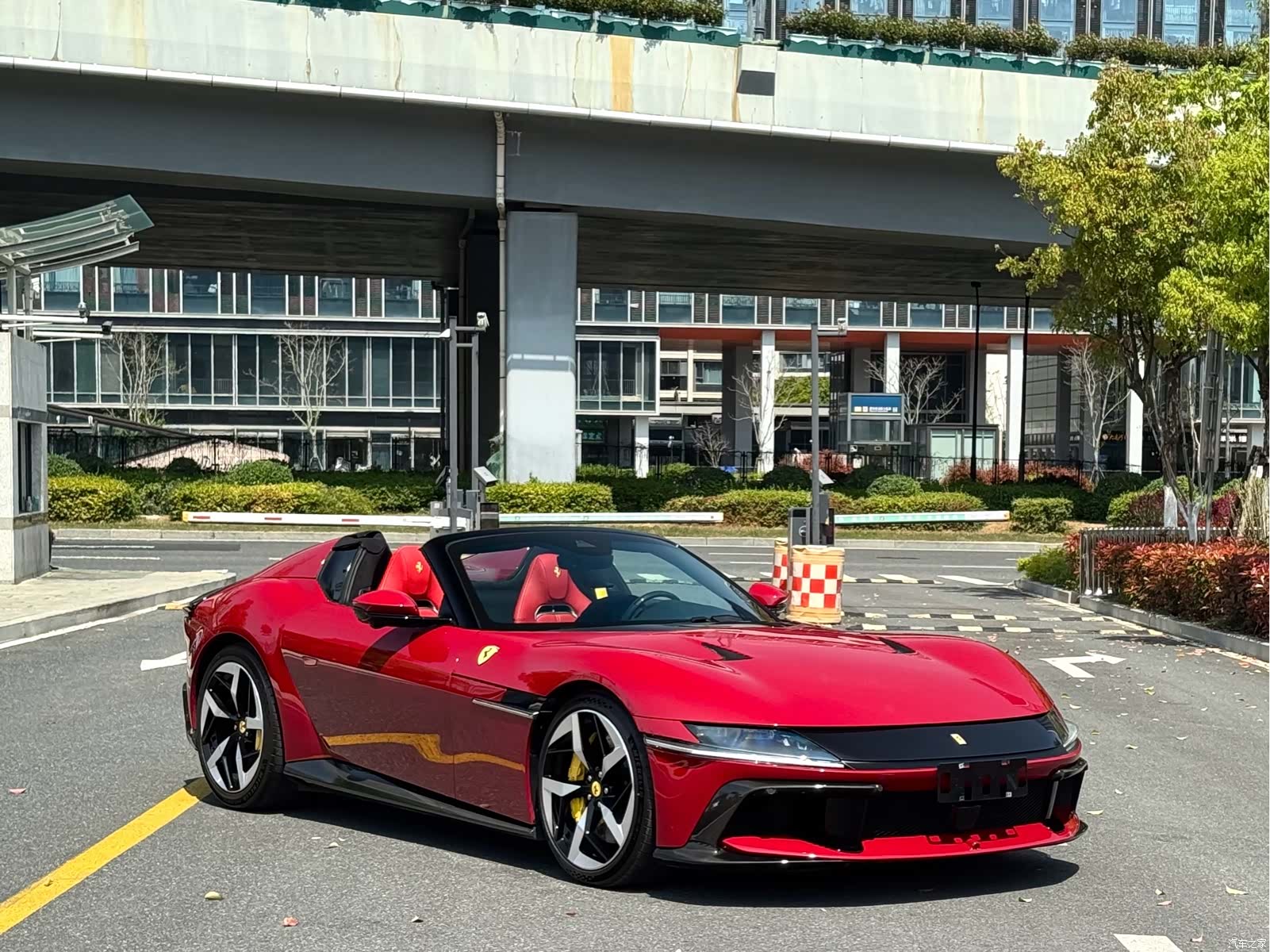 Ferrari 12Cilindri, 2026 3
