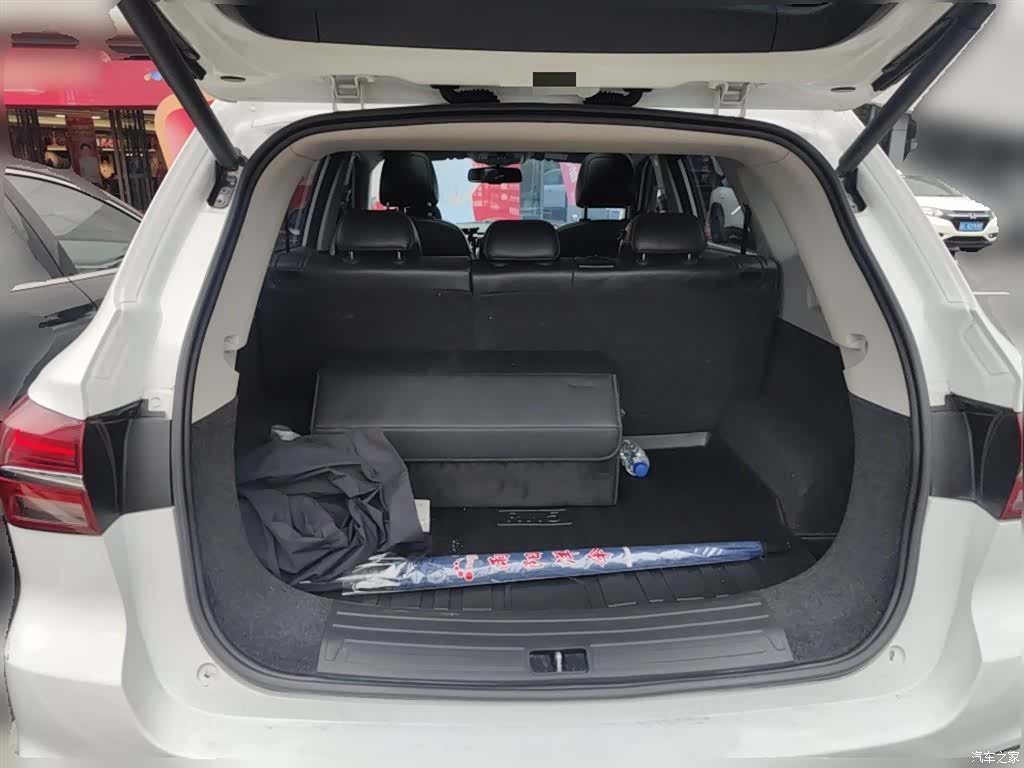 Roewe RX5, 2018 10