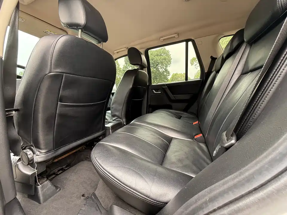 Land Rover Freelander 2