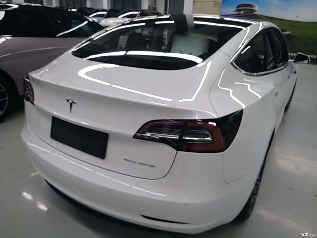 Tesla Model 3, 2019 7
