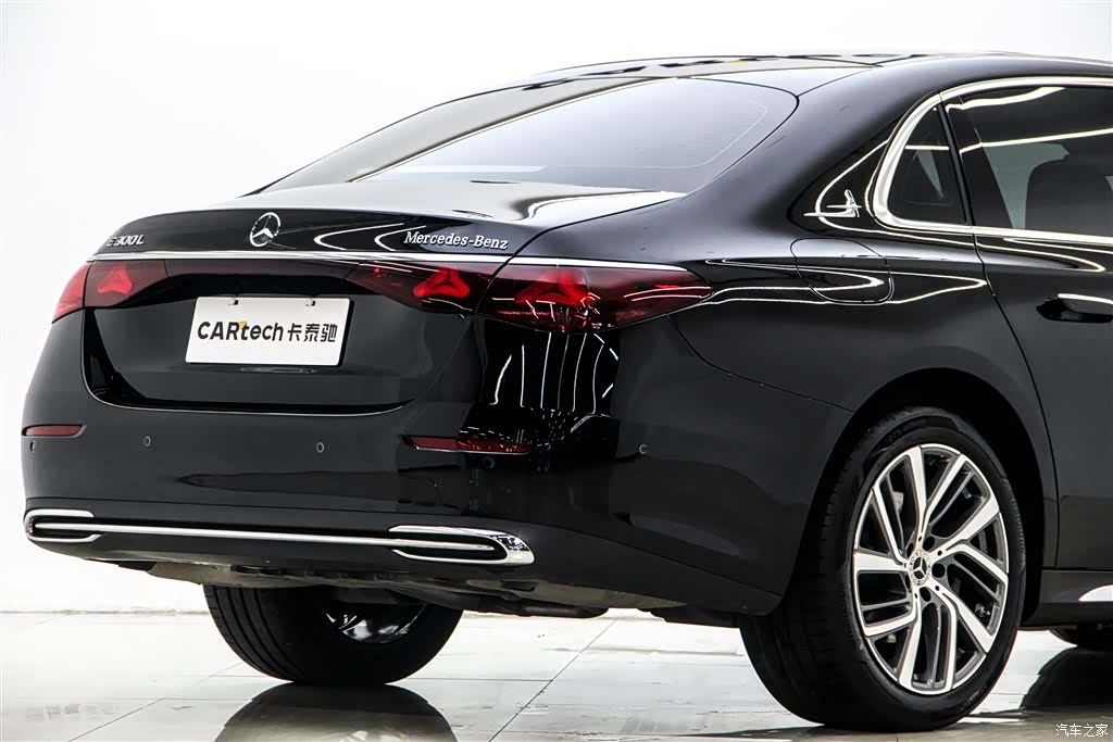 Mercedes-Benz E-Class, 2025 8