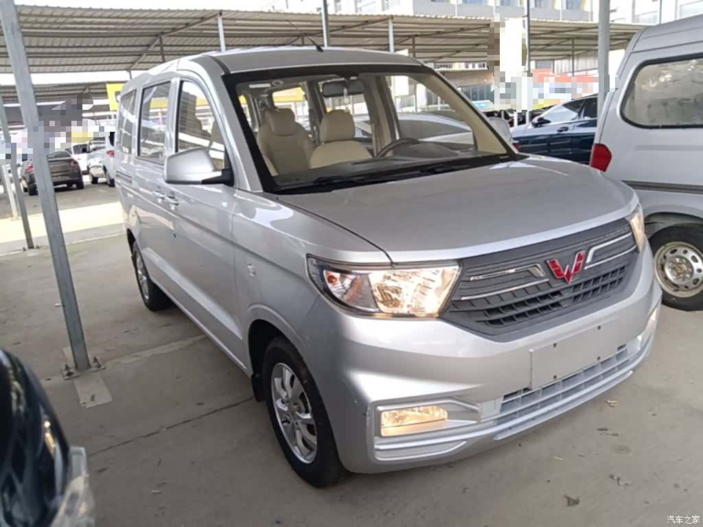 Wuling Hongguang, 2023 4