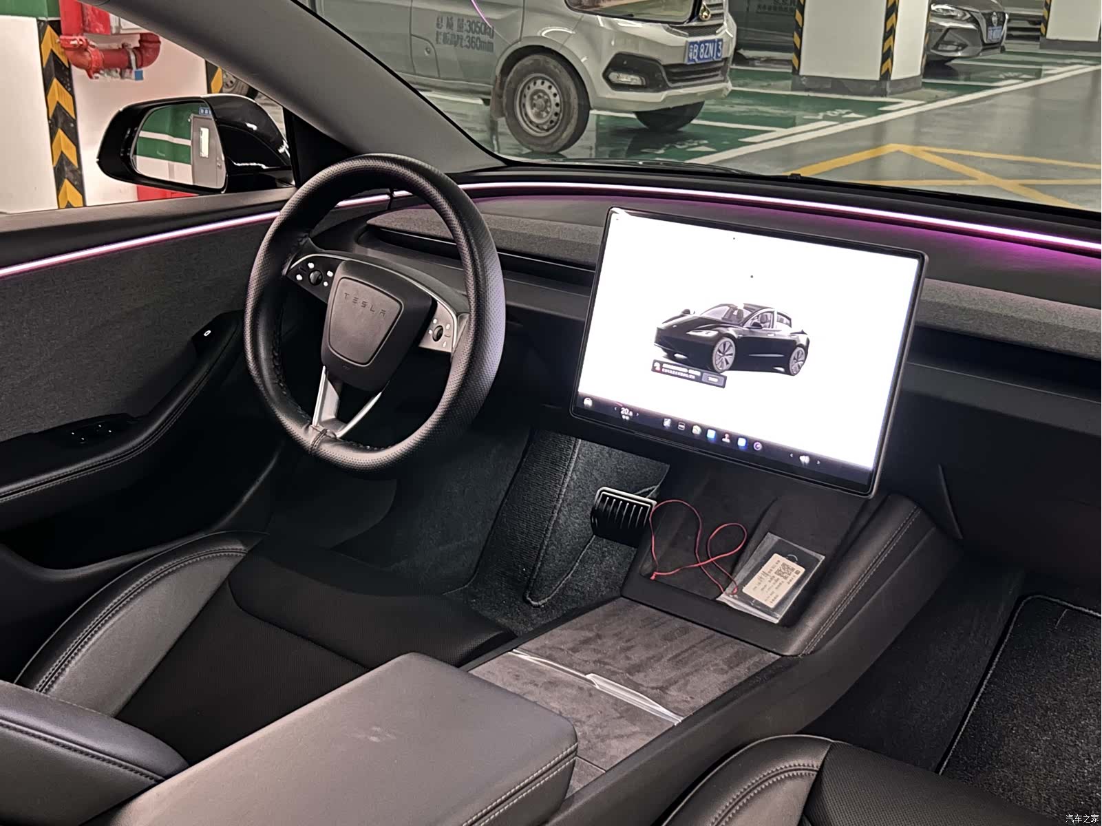 Tesla Model 3, 2025 9