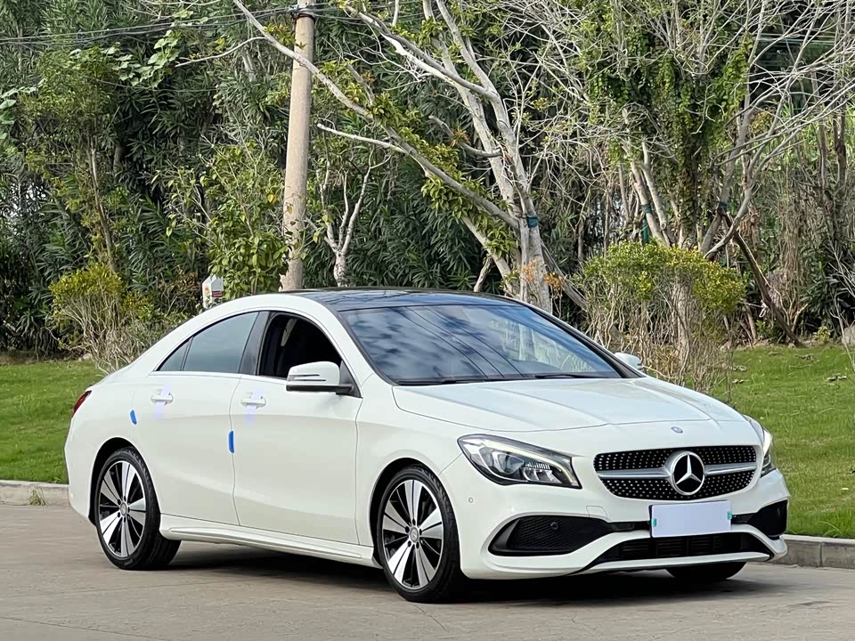 Mercedes-Benz CLA
