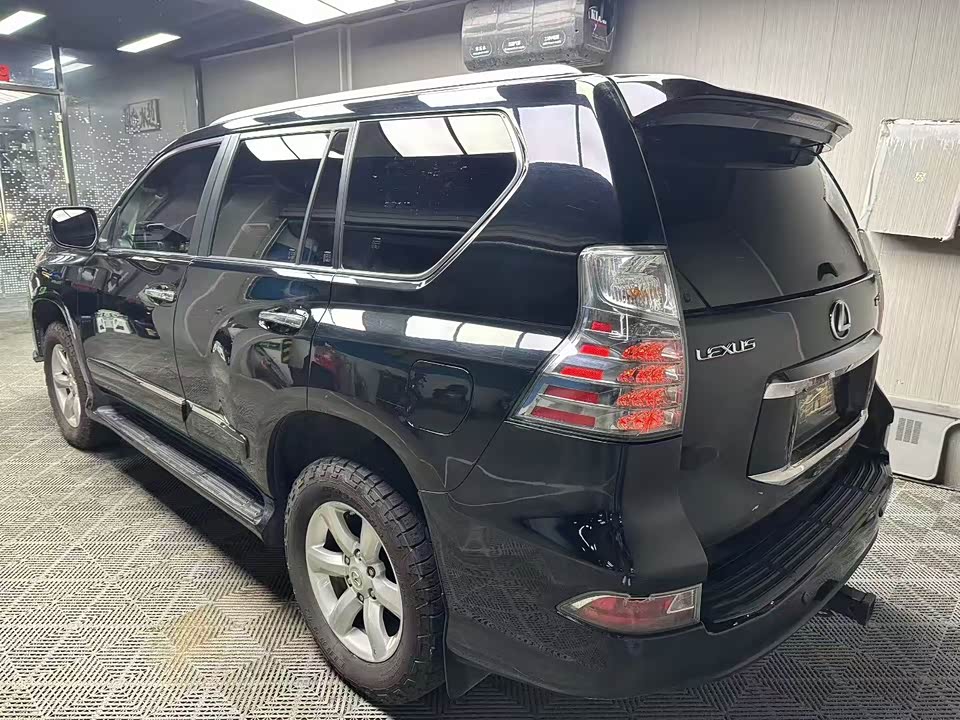 Lexus GX
