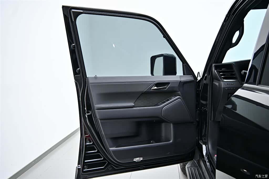 Lexus GX, 2025 17