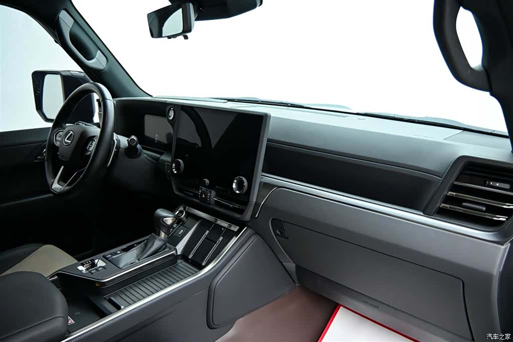 Lexus GX, 2025 16
