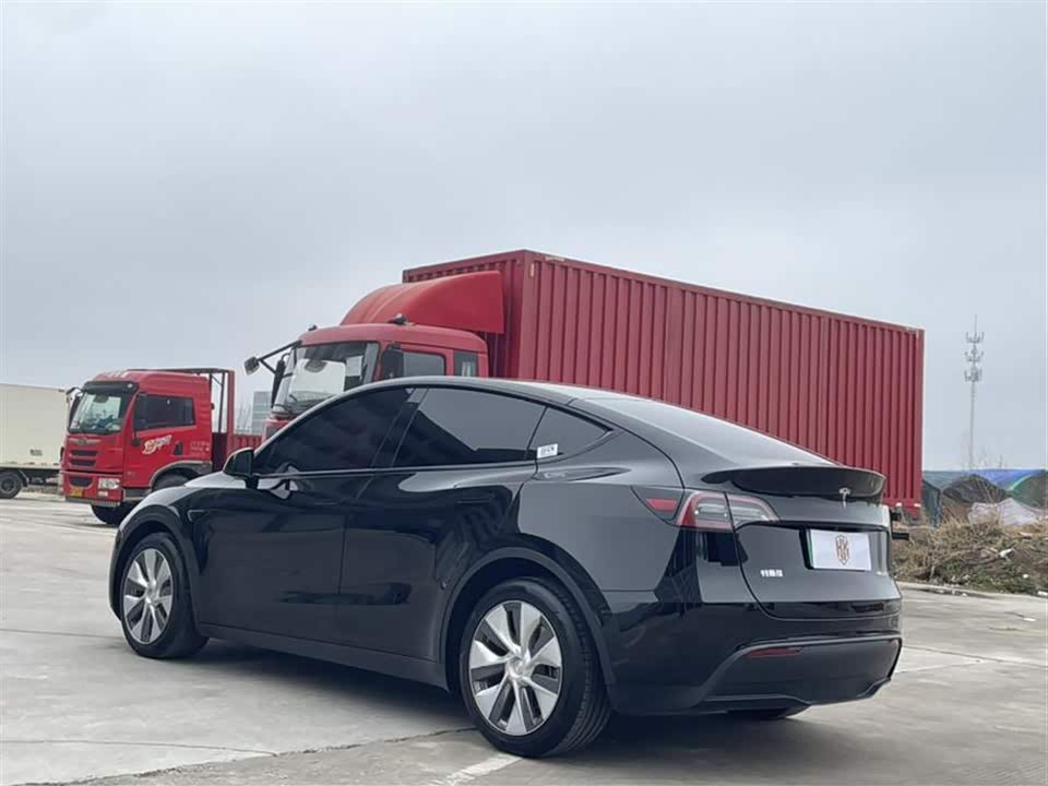 Tesla Model Y Tesla Model Y