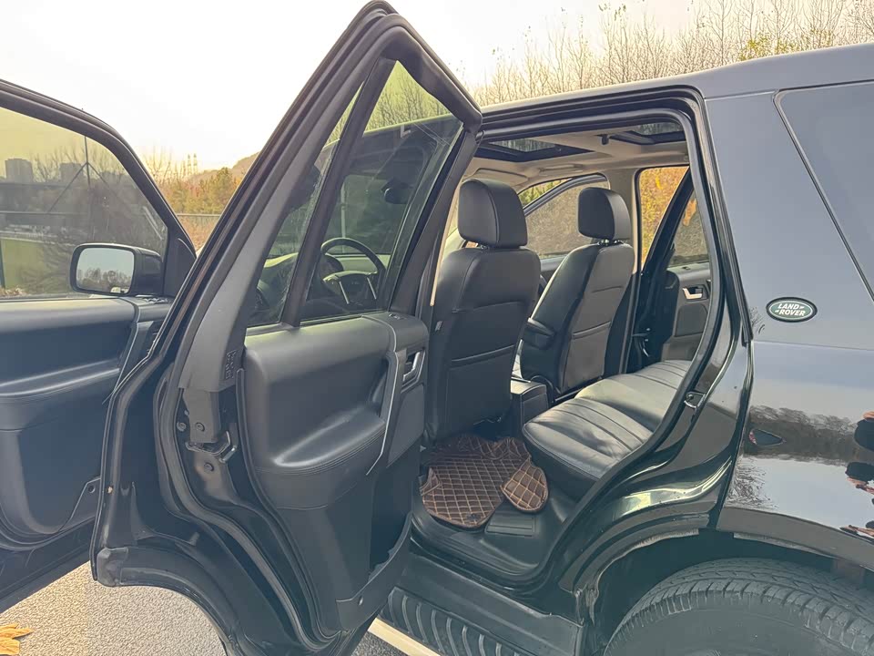 Land Rover Freelander 2