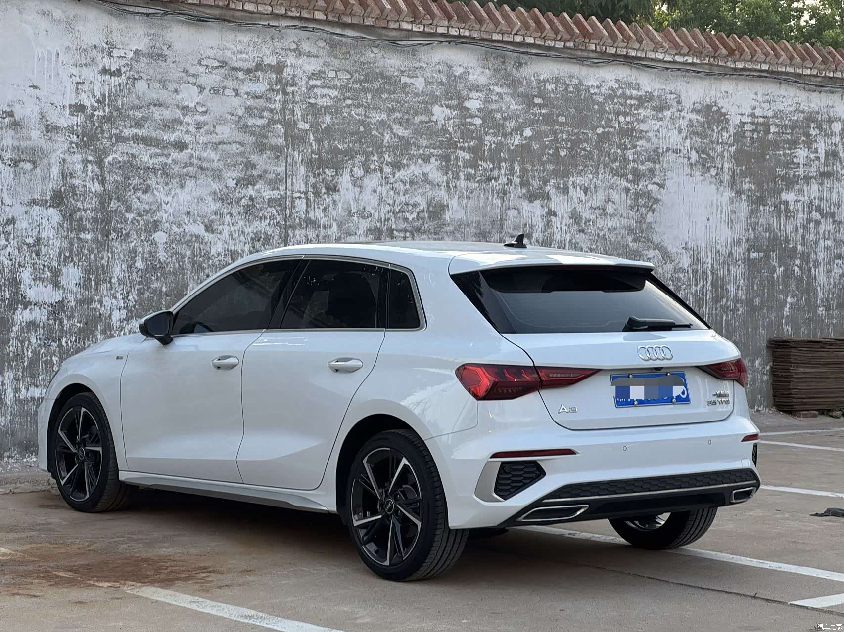 Audi A3, 2023 все фото