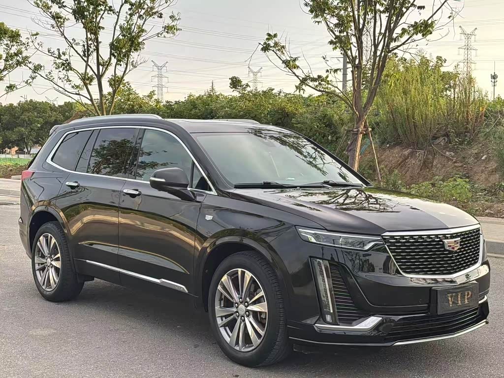 Cadillac XT6