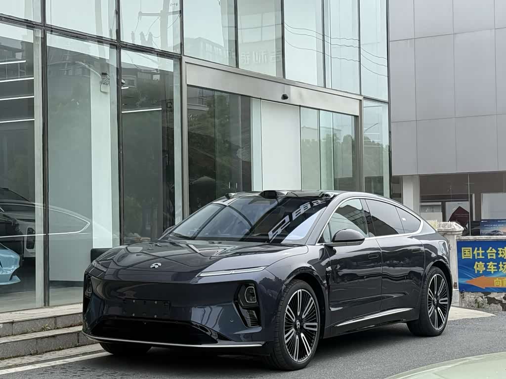 NIO ET9