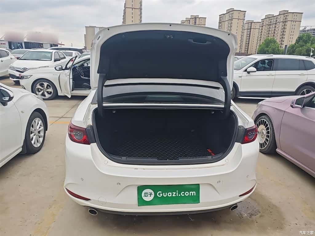 Mazda Mazda3, 2023 19