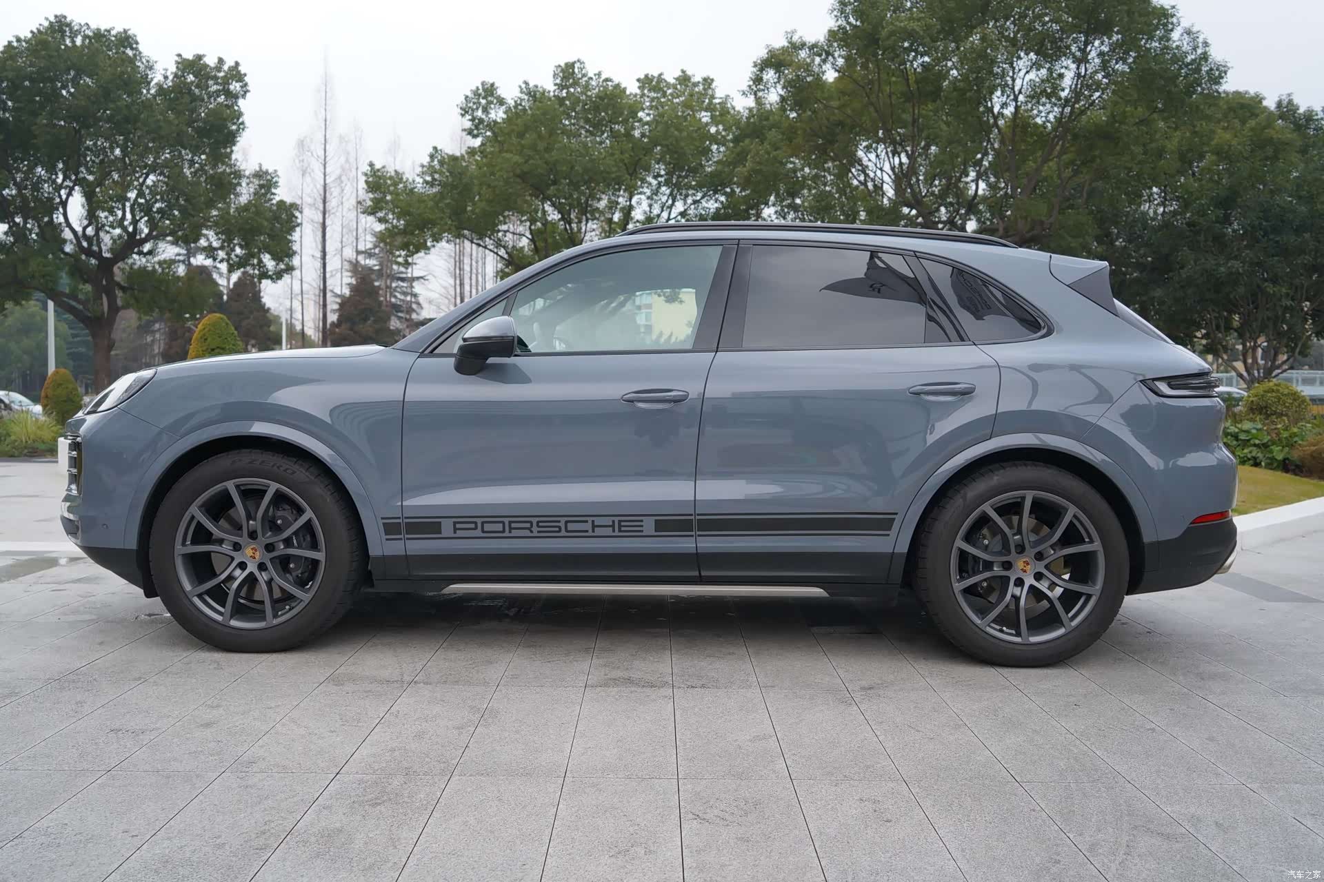 Porsche Cayenne, 2025 3