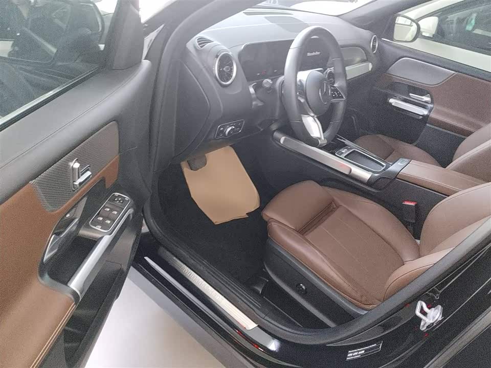 Mercedes-Benz GLB Mercedes-Benz GLB