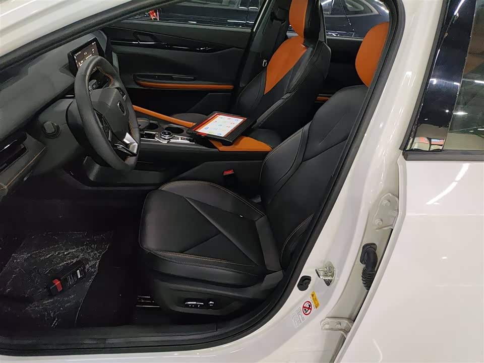 Changan UNI-V Smart iDD