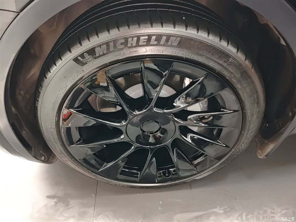 Tesla Model Y, 2021 23