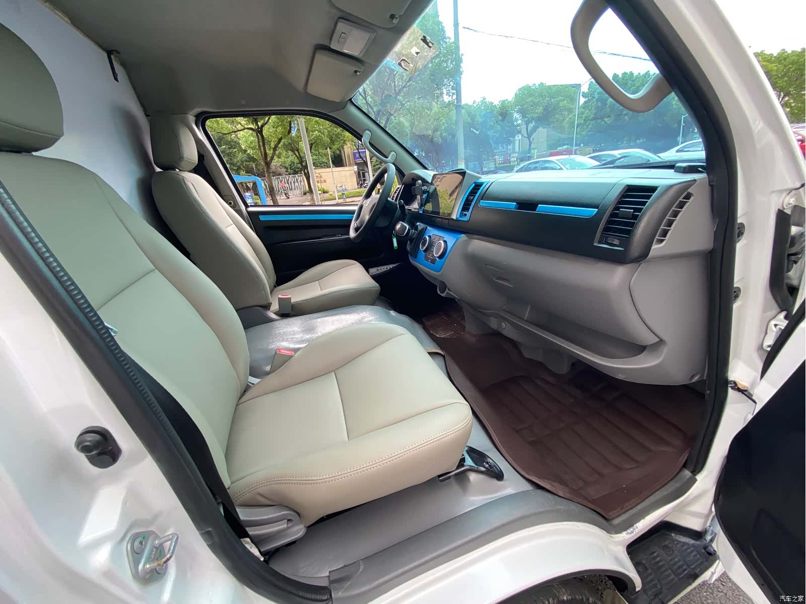 Geely E6, 2021 7