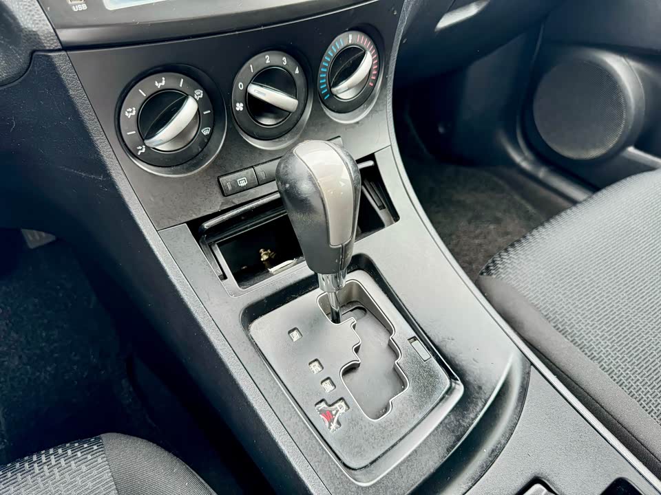 Mazda 3 star Cheng Mazda 3 star Cheng