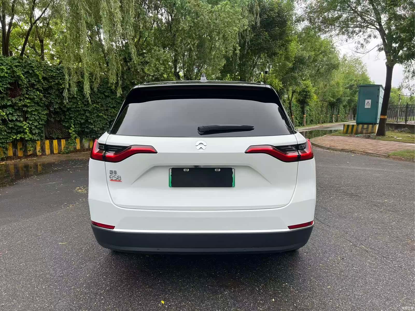NIO ES8, 2021 6