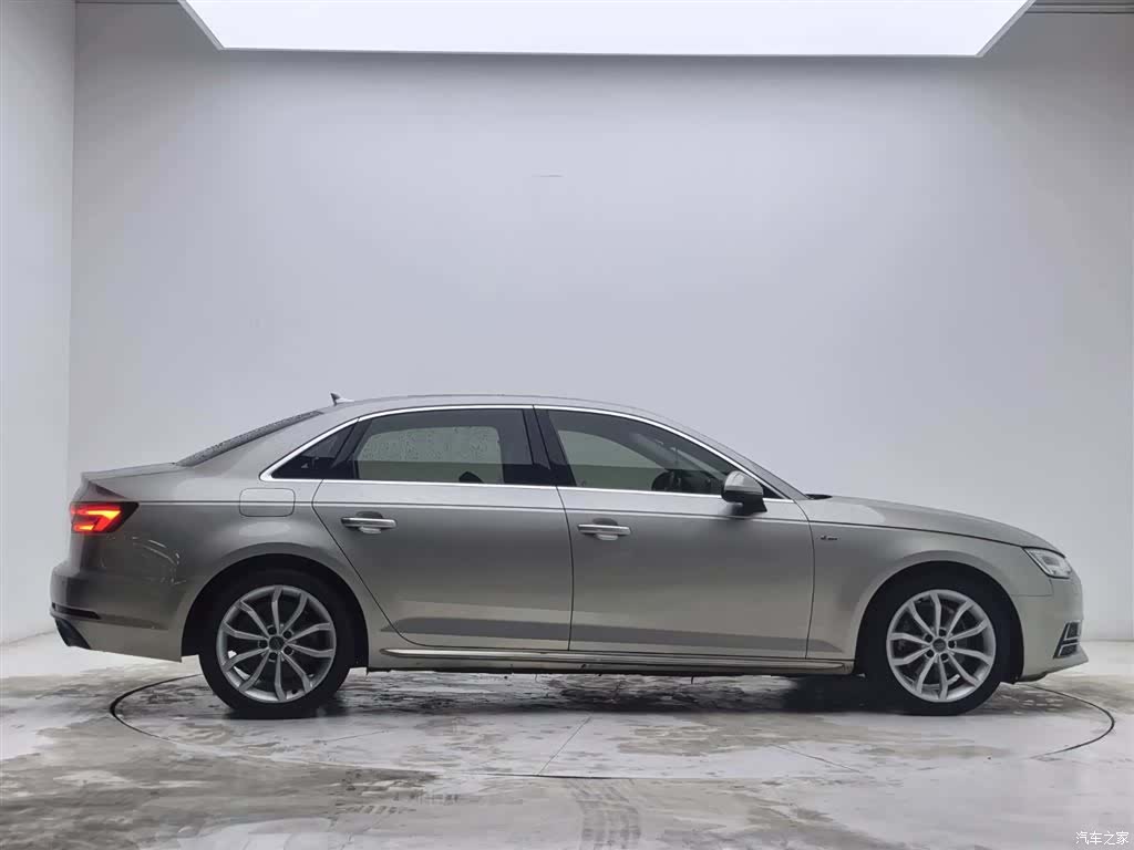 Audi A4L, 2018 4