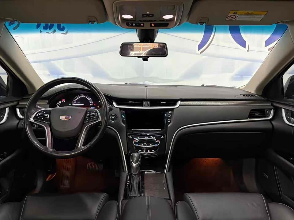 Cadillac XTS