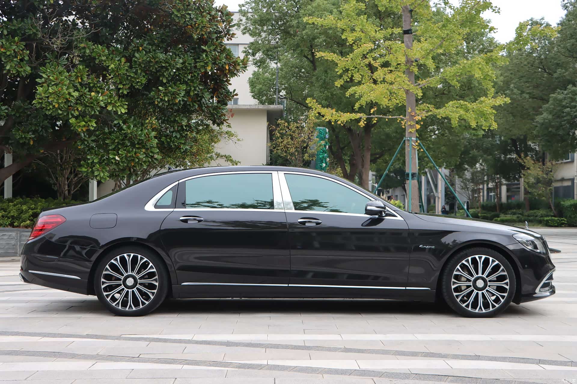 Maybach S-Class, 2020 8