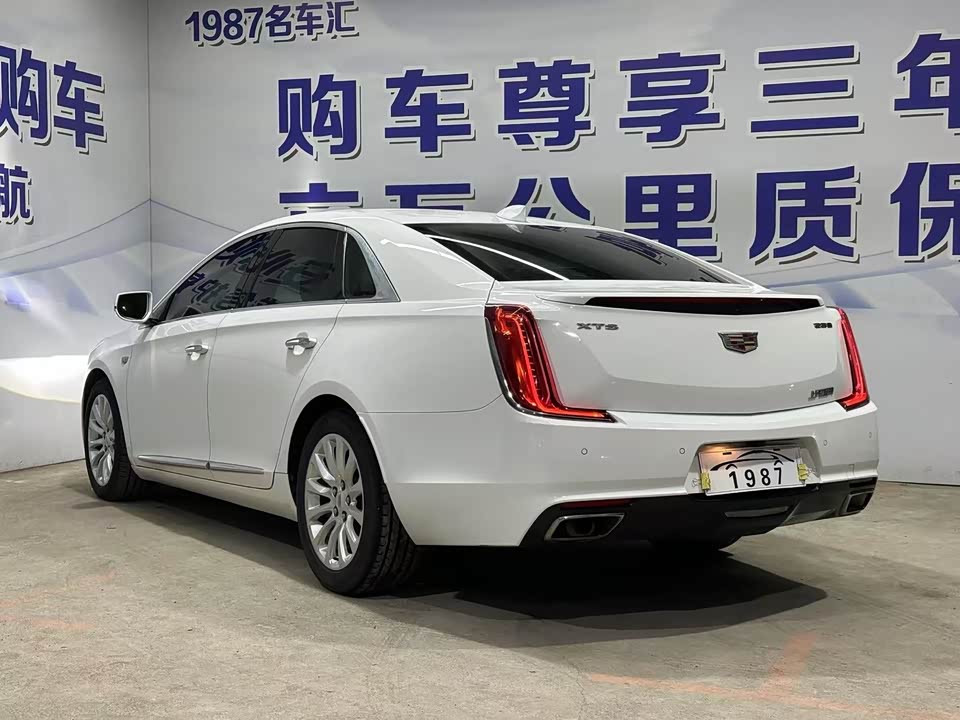 Cadillac XTS