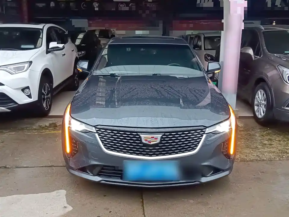 Cadillac CT4
