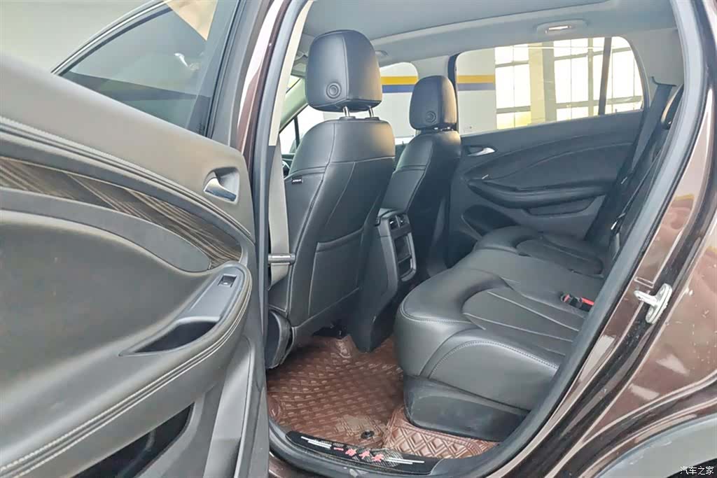 Buick Envision Plus, 2020 11
