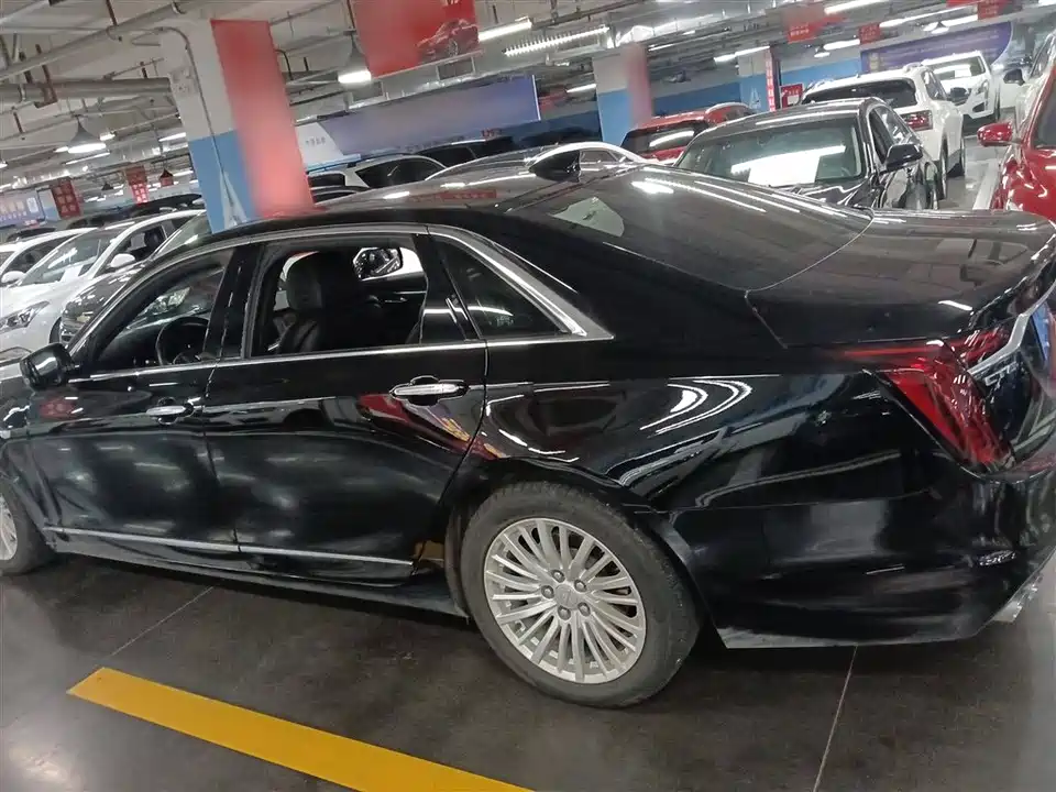 Cadillac CT6