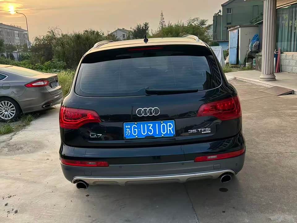 Audi Q7