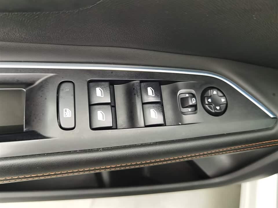 Peugeot 4008 Peugeot 4008