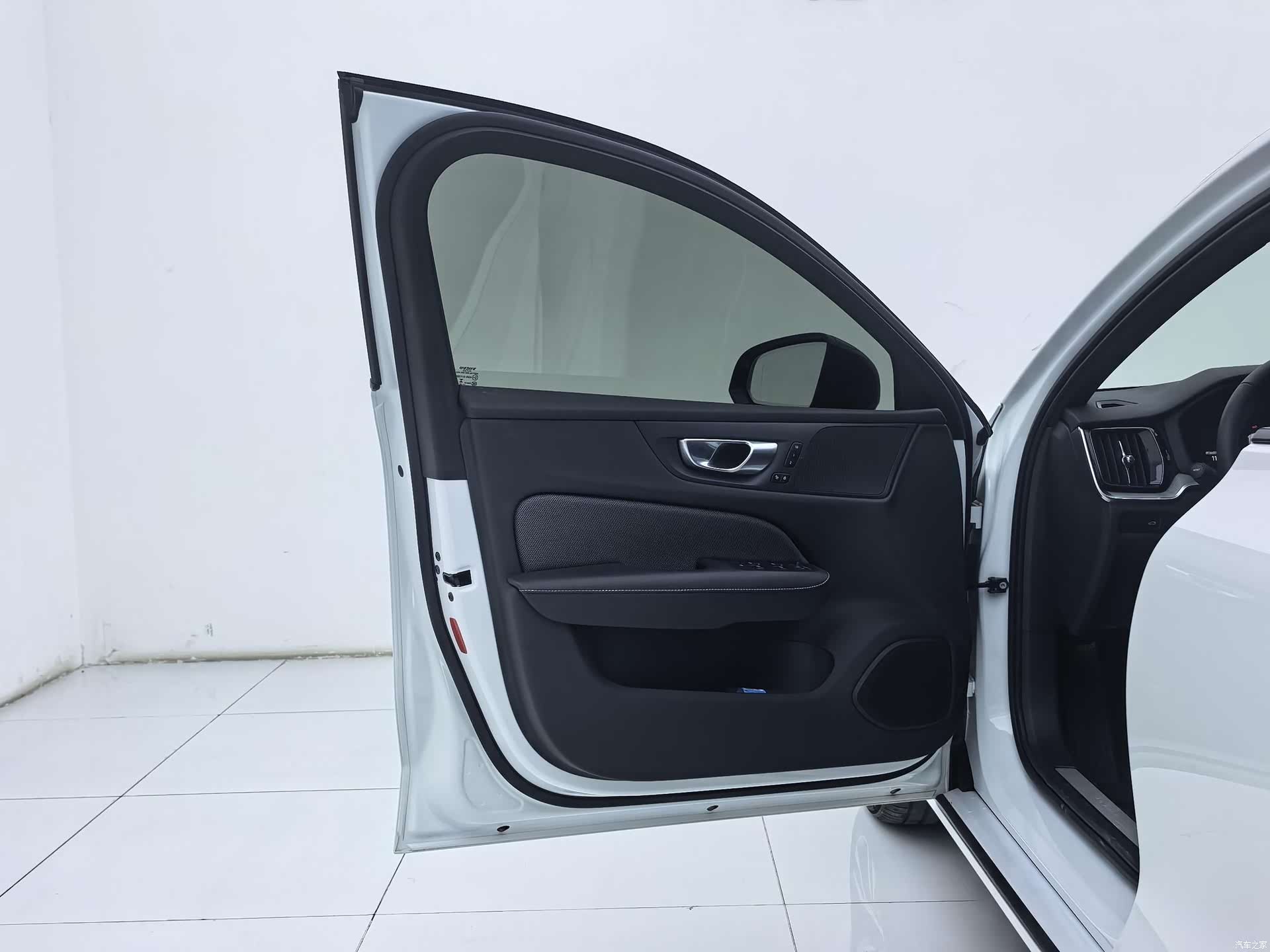 Volvo S60, 2025 22