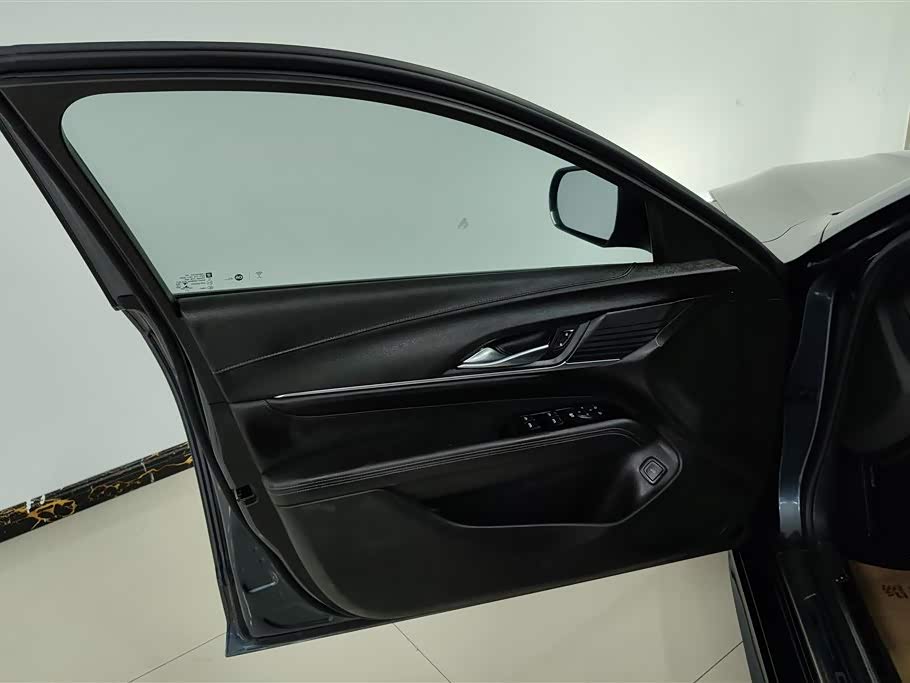 Cadillac CT4
