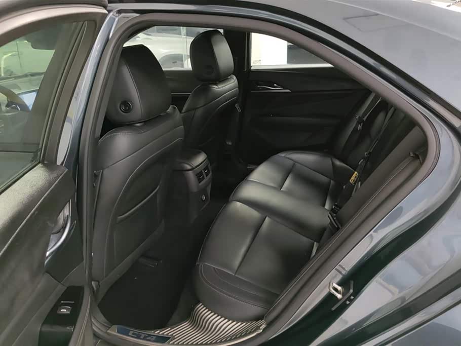 Cadillac CT4