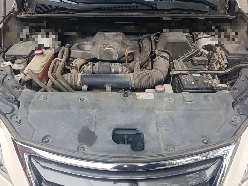 Lexus NX, 2015 11