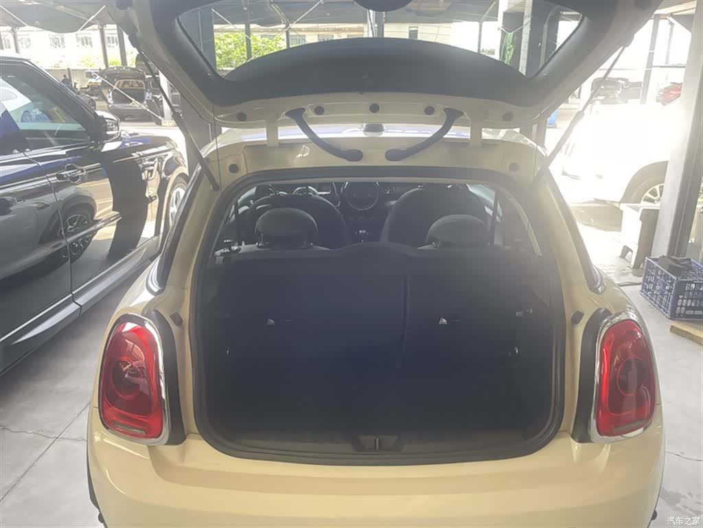 Mini ONE+, 2015 10