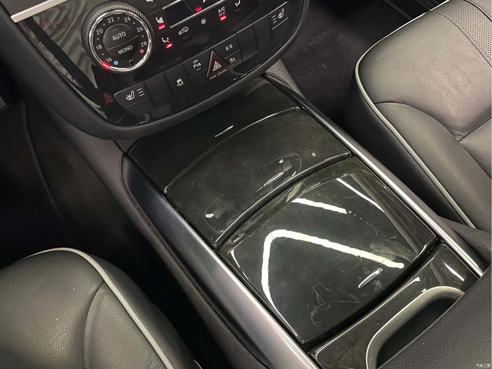 Mercedes-Benz R-Class, 2017 24