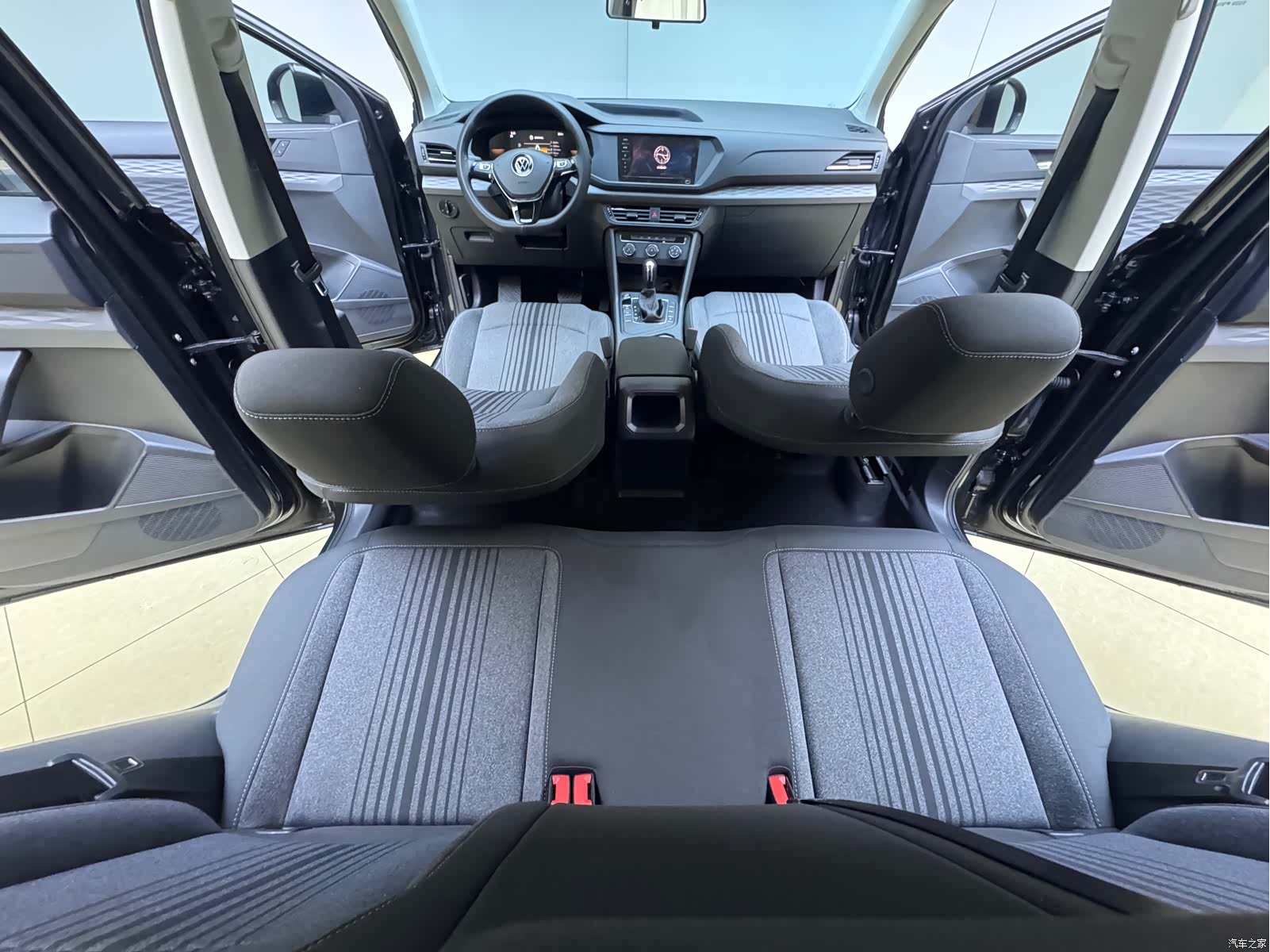 Volkswagen Tharu, 2022 10