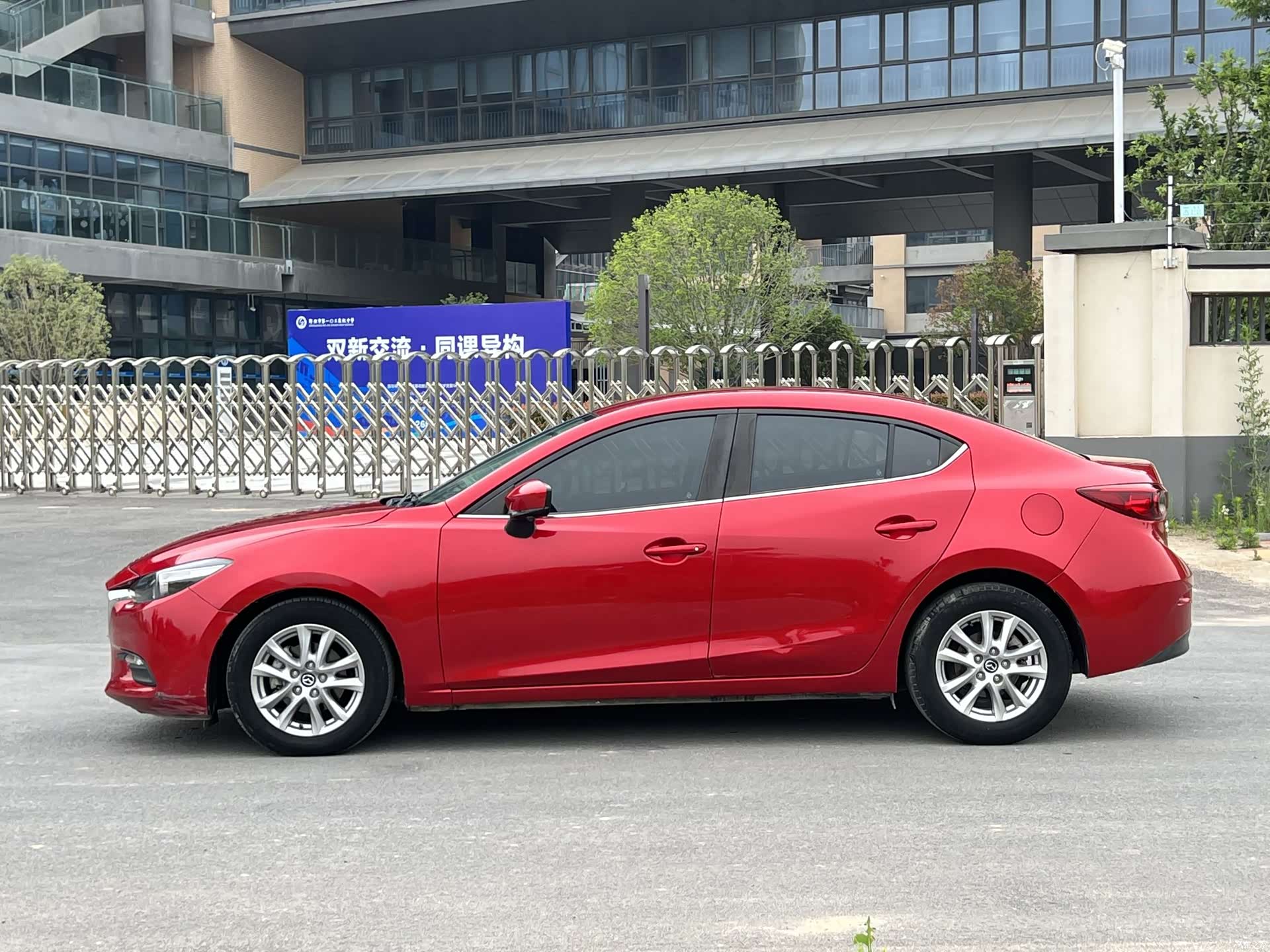 Mazda Mazda3, 2019 8
