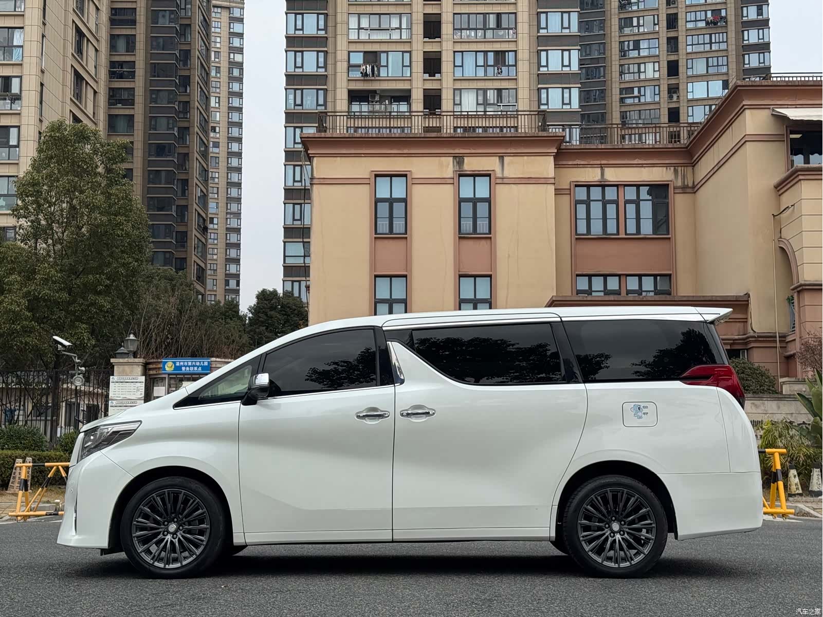 Toyota Alphard, 2017 18